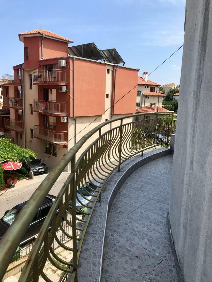 אובזור Helga Apartment מראה חיצוני תמונה