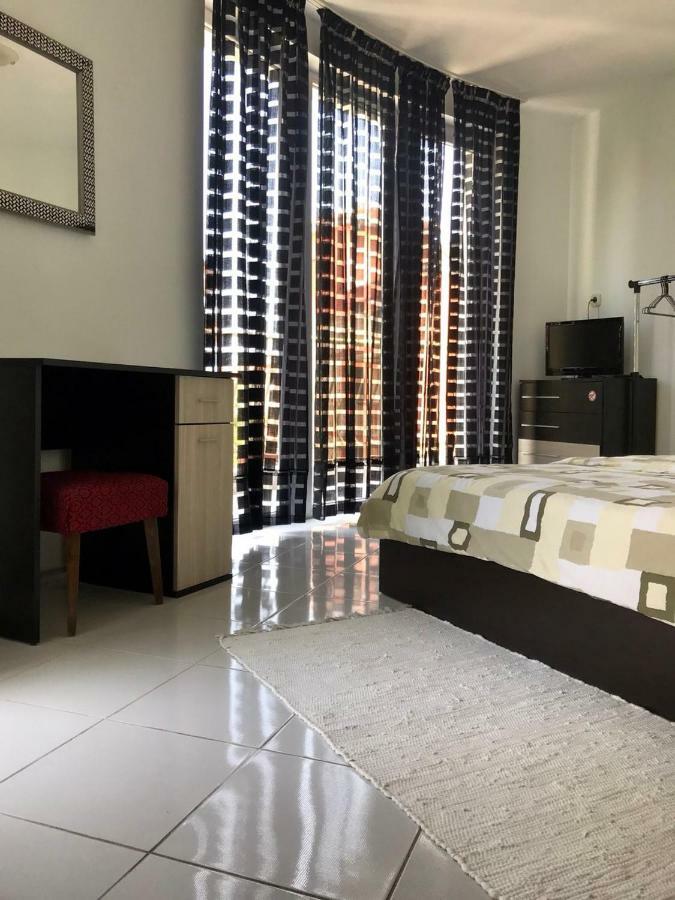 אובזור Helga Apartment מראה חיצוני תמונה